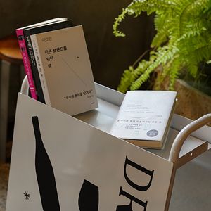 [선반형 철제 입간판 시트] 단색 시트 부착으로 꾸미는 선반형 철제 입간판 